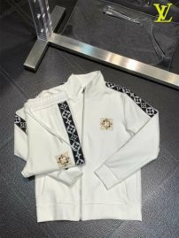 Picture of LV SweatSuits _SKULVM-3XL12yn12529155